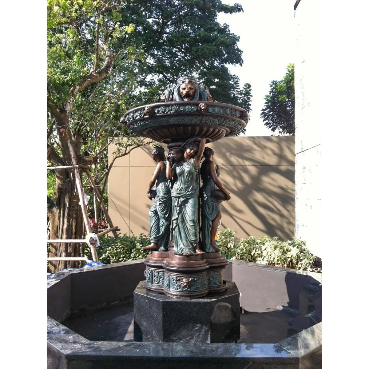 Four Seasons Lion Head Fountain